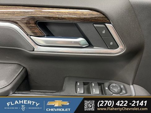 Used 2025 GMC Sierra 1500 Elevation w/ Elevation Premium Package AWD/4WD image 23