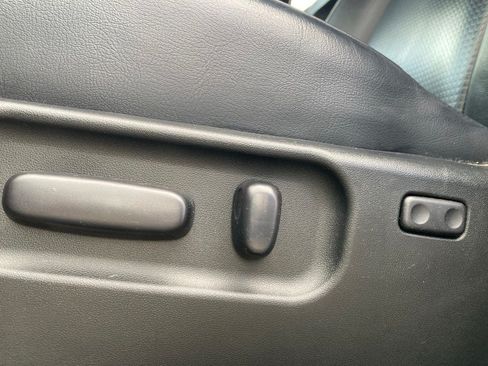 Used 2022 Toyota Tacoma Limited RWD image 13