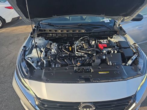 Used 2024 Nissan Altima 2.5 SV FWD image 19