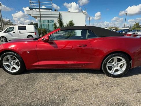 Used 2023 Chevrolet Camaro LT image 5