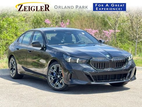 New 2026 BMW 540i xDrive w/ M Sport Package AWD/4WD image 1