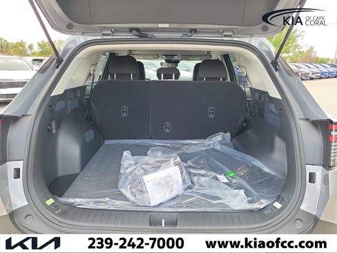 New 2026 Kia Sportage LX image 11