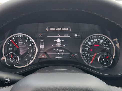 Used 2025 RAM 1500 Big Horn AWD/4WD image 16