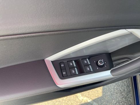 New 2025 Audi Q3 2.0T Premium image 28