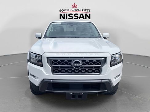 Used 2023 Nissan Frontier SV w/ SV Convenience Package AWD/4WD image 2