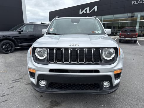 Used 2020 Jeep Renegade Latitude w/ Cold Weather Group AWD/4WD image 9