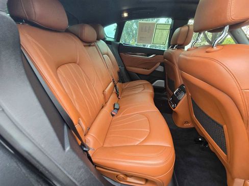 Used 2020 Maserati Levante S GranLusso image 14