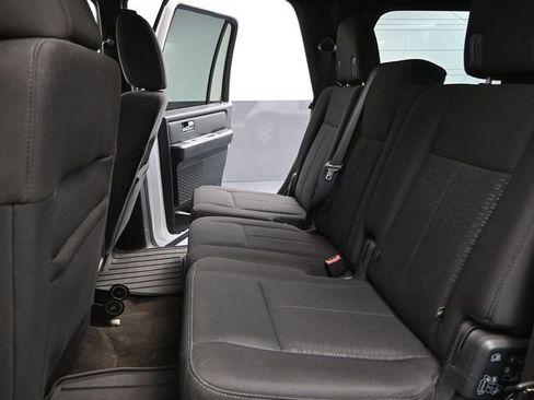 Used 2015 Ford Expedition XL image 32