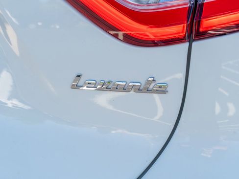 Used 2018 Maserati Levante S GranLusso AWD/4WD image 19