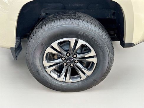 Used 2021 Chevrolet Colorado Z71 w/ Safety Package RWD image 29
