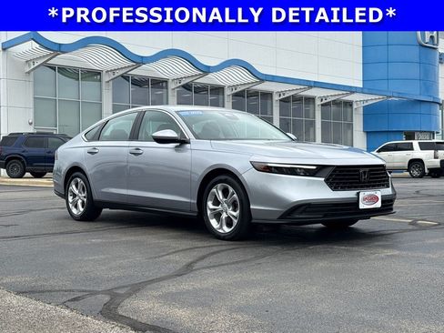 Certified 2023 Honda Accord LX image 3