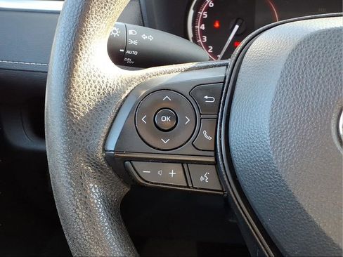 Used 2023 Toyota RAV4 XLE image 16