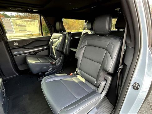 New 2025 Lincoln Navigator L Reserve w/ Jet Appearance Package image 10