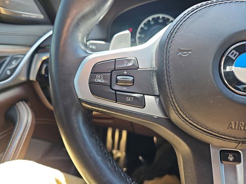 Used 2019 BMW M550i xDrive w/ Premium Package image 17