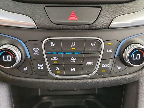 Used 2019 Chevrolet Equinox Premier AWD/4WD image 22
