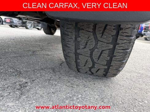 Used 2018 Toyota Tacoma TRD Sport AWD/4WD image 37