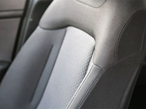 Certified 2025 Kia Sportage LX image 18