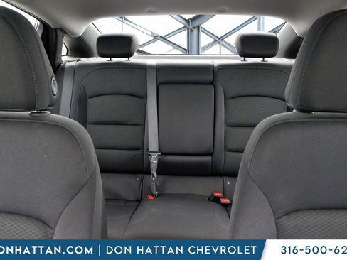 Used 2024 Chevrolet Malibu LT FWD image 16