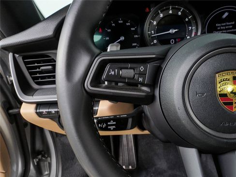 Certified 2022 Porsche 911 Carrera RWD image 10