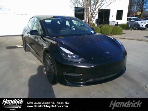 Used 2022 Tesla Model 3 image 1