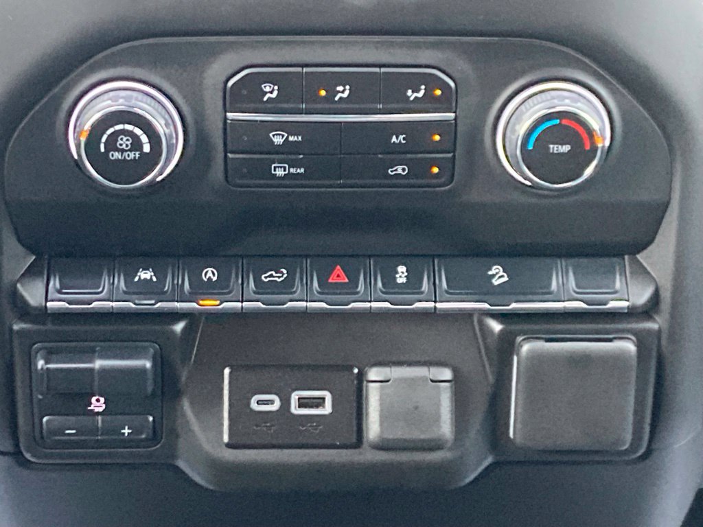 Used 2025 Chevrolet Silverado 1500 Custom Trail Boss AWD/4WD image 14