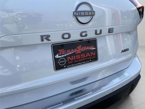 New 2026 Nissan Rogue SV w/ Cold Weather Package image 7