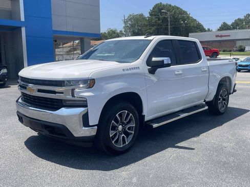 Used 2022 Chevrolet Silverado 1500 LT AWD/4WD image 7