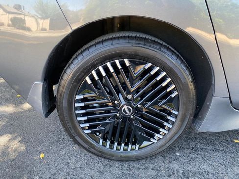 Used 2025 Nissan Leaf SV Plus image 23