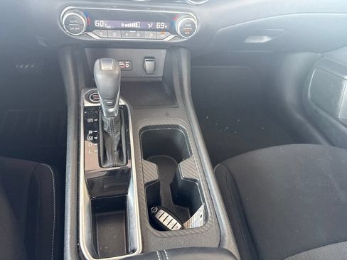 Used 2020 Nissan Sentra SV FWD image 23