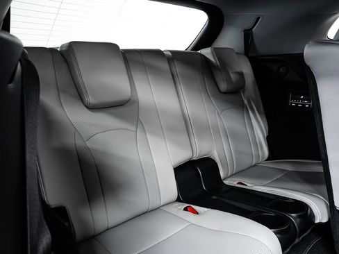 Used 2022 Lexus RX 350L FWD w/ Premium Package image 36