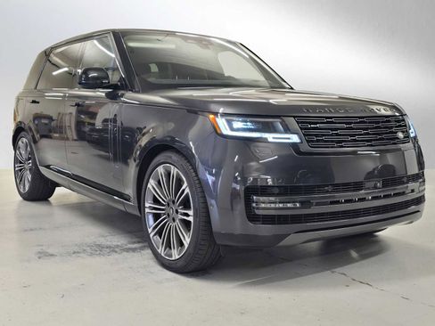 New 2025 Land Rover Range Rover Long Wheelbase SE image 7