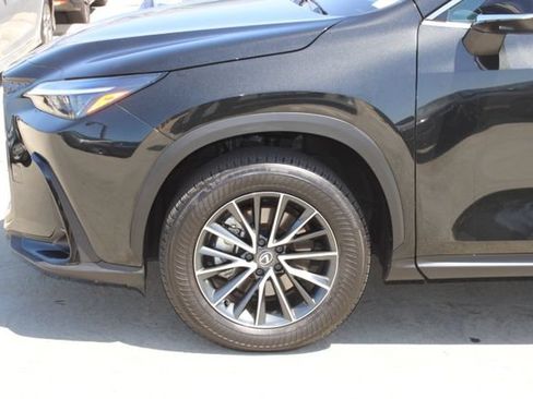 Certified 2024 Lexus NX 250 FWD image 4
