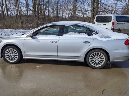 Used 2016 Volkswagen Passat 1.8T SE image 6