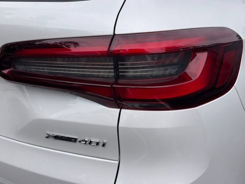 Used 2021 BMW X5 xDrive40i w/ Premium Package AWD/4WD image 7