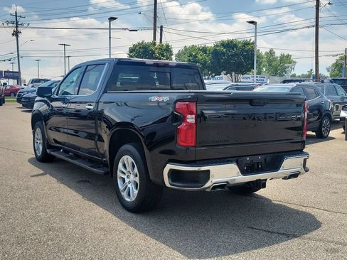 Used 2023 Chevrolet Silverado 1500 LTZ w/ Technology Package AWD/4WD image 3