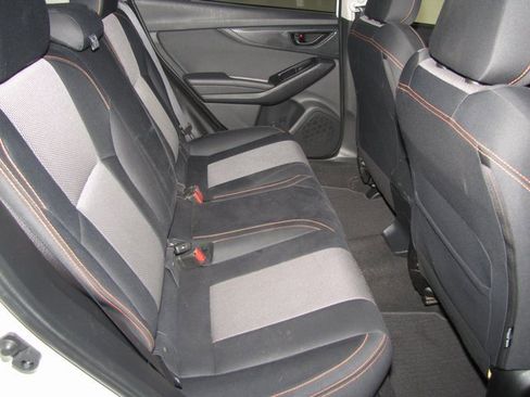 Used 2022 Subaru Crosstrek 2.0i Premium w/ Popular Package #3 image 17