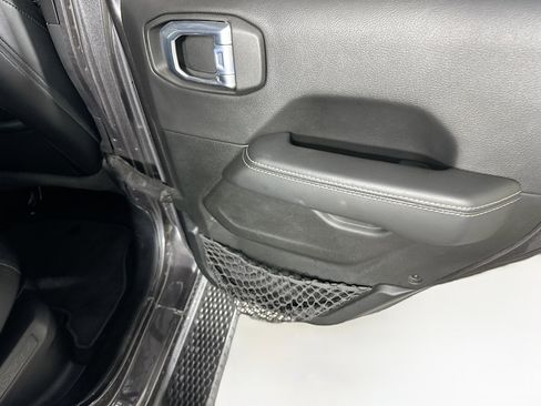 Used 2022 Jeep Wrangler Sahara w/ Cold Weather Group image 28