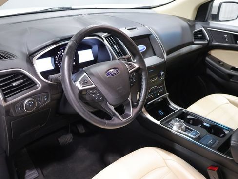 Used 2019 Ford Edge SEL w/ Equipment Group 201A AWD/4WD image 17