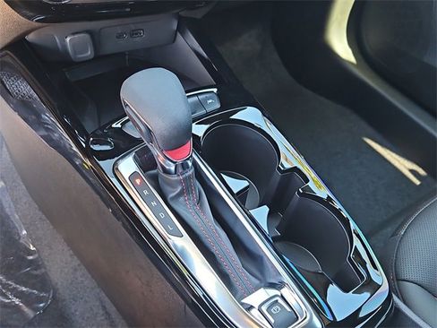 New 2026 Chevrolet Trax RS w/ Sunroof Package image 28