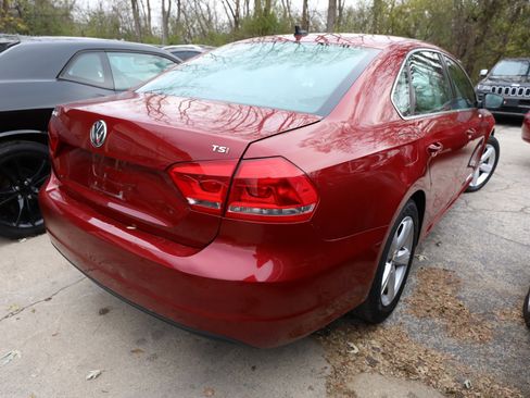 Used 2015 Volkswagen Passat 1.8T Limited Edition image 6
