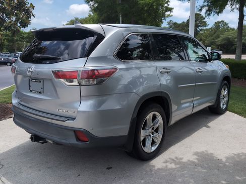 Used 2015 Toyota Highlander Limited AWD/4WD image 10