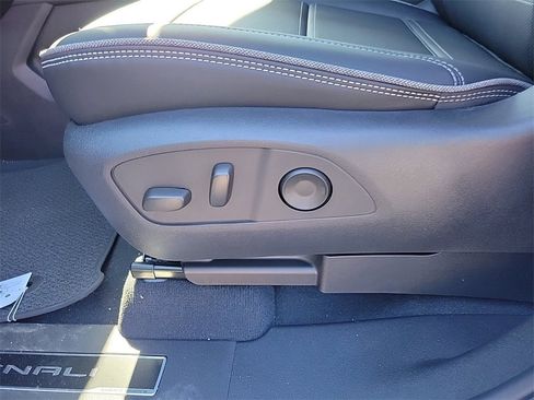 New 2025 GMC Sierra EV Denali image 12