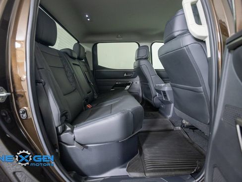 Used 2024 Toyota Tundra Limited AWD/4WD image 37