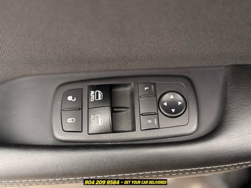 Used 2019 Dodge Challenger R/T Scat Pack w/ Driver Convenience Group RWD image 17