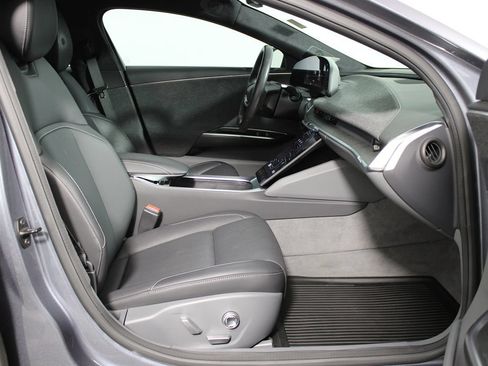 Used 2023 Lucid Air Pure AWD/4WD image 25