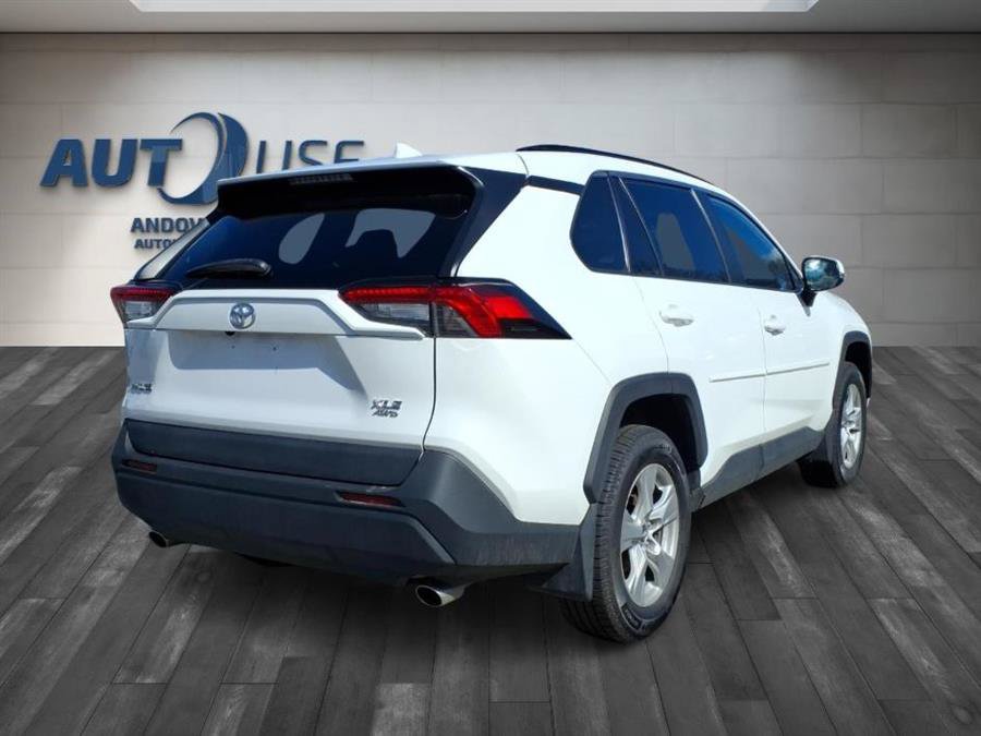 Used 2021 Toyota RAV4 XLE w/ Convenience Package AWD/4WD image 7
