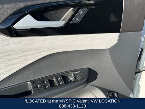 Certified 2024 Volkswagen Taos S image 32