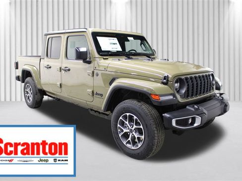 New 2026 Jeep Gladiator Sport image 1