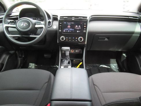 Used 2022 Hyundai Tucson SEL FWD image 12