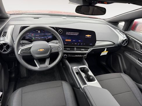 New 2026 Chevrolet Equinox EV LT image 15